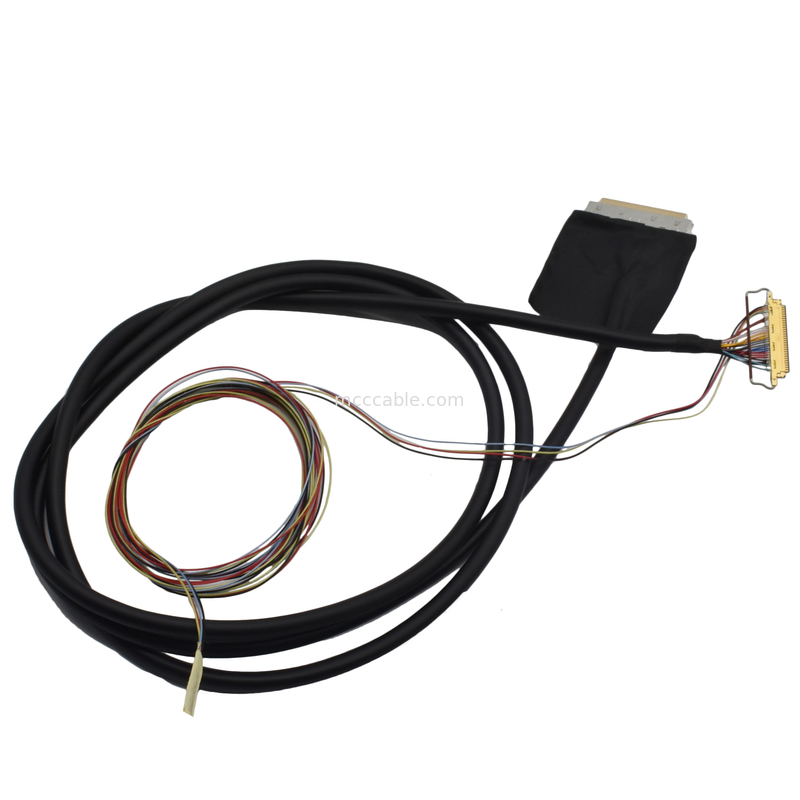 20846-040T-01 Fully-shielded with mechanical lock Suitable for high-data-rate transfer (20 Gbps/lane)