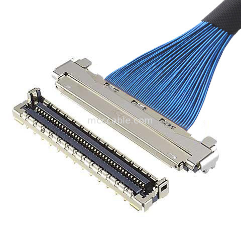 MICRO COAX CABLE 30P 20878-030T-01  Micro Coaxial LVDS Cable With EMC shielding and mechanical locking