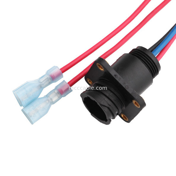 6 Pin 100mm Length Wire Harness Assembly Molex 1722582106 To 4 Pin TE 208130-1